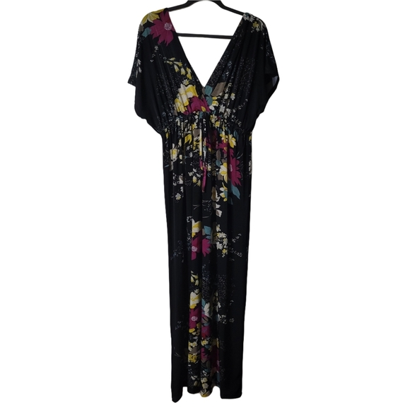 Floral Black V-Neck Maxi Dress Size 2X - Picture 2 of 7